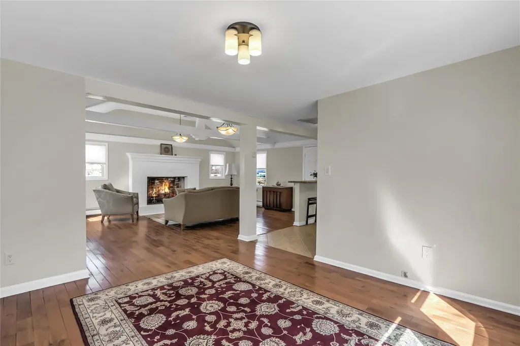 1410 Union Boulevard Bay Shore NY 11706