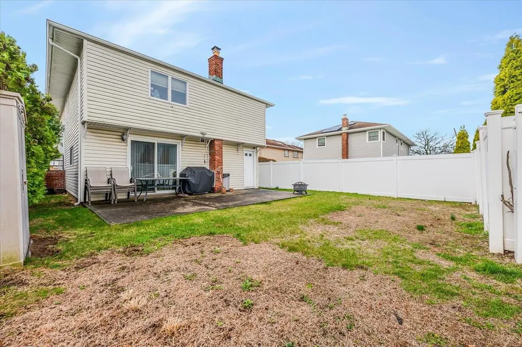 480 Bender Street Oceanside NY 11572