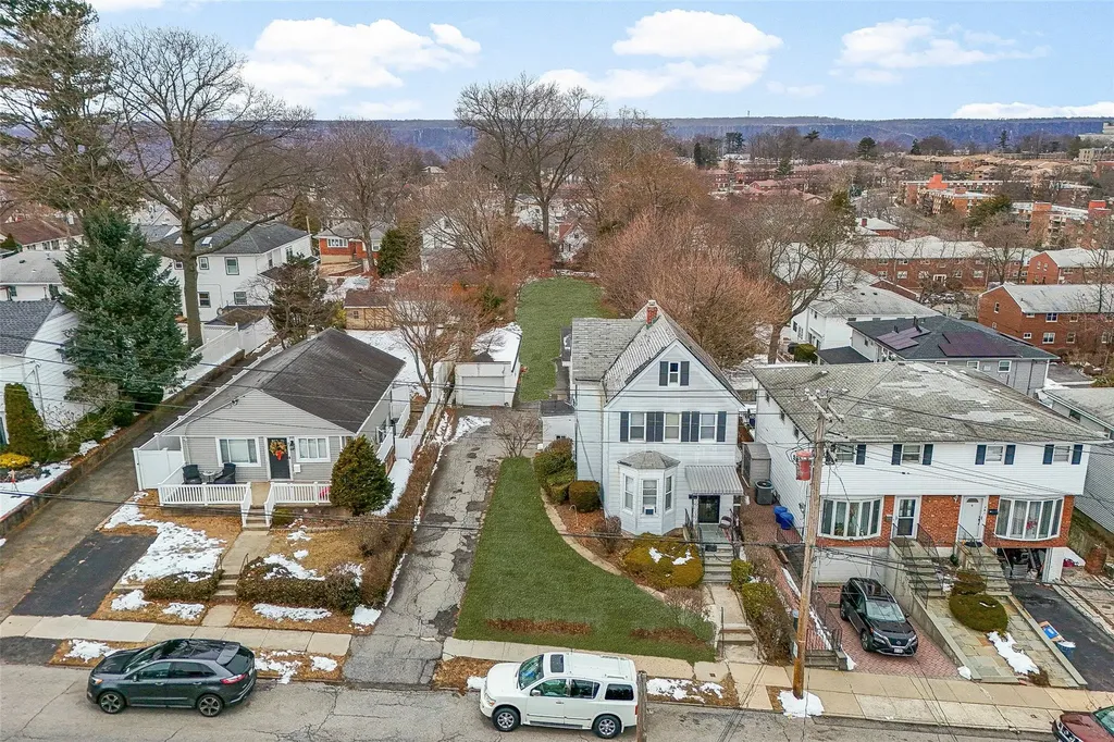 453 Bellevue Avenue Yonkers NY 10703