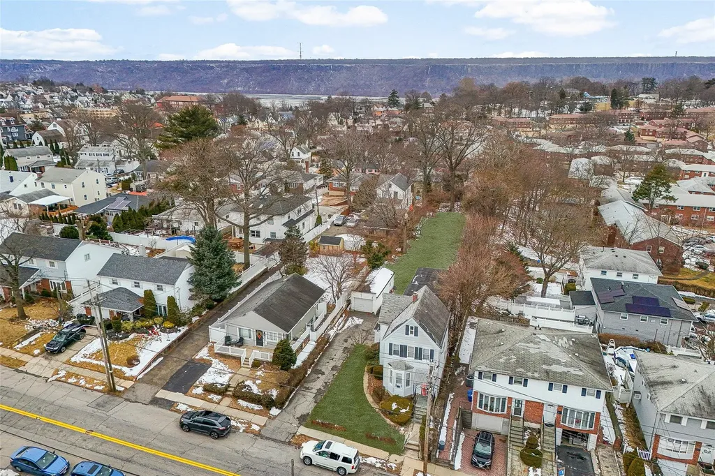 453 Bellevue Avenue Yonkers NY 10703