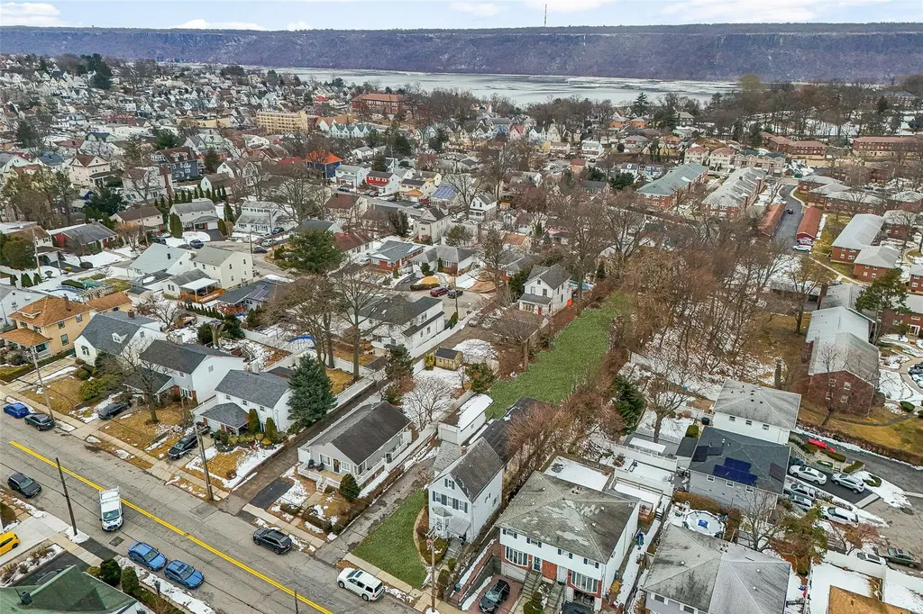 453 Bellevue Avenue Yonkers NY 10703