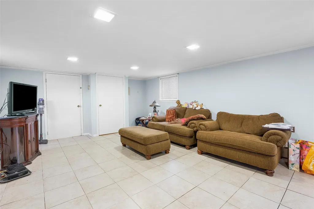 453 Bellevue Avenue Yonkers NY 10703