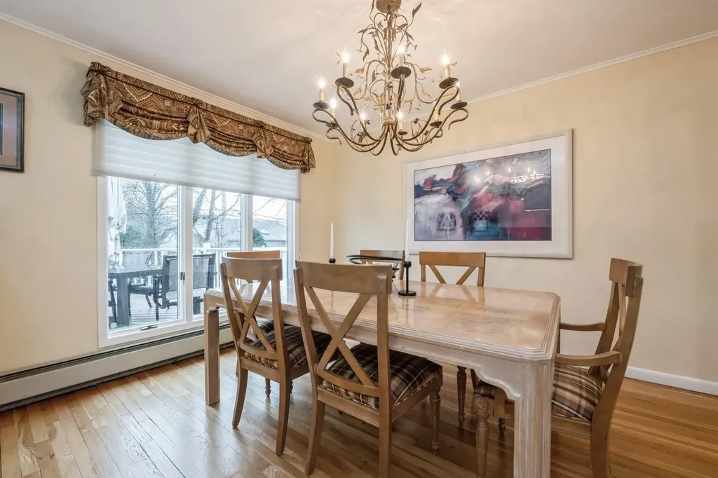 12 Jane Drive Old Bethpage NY 11804
