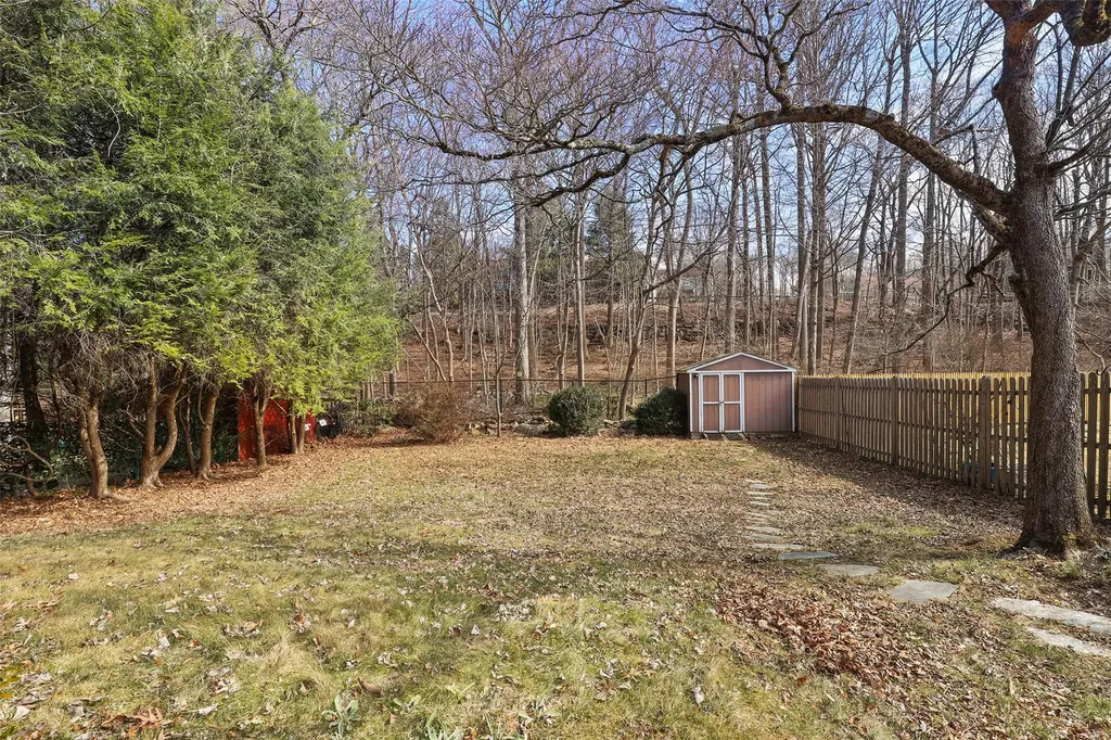 31 Leonard Street Mount Kisco NY 10549