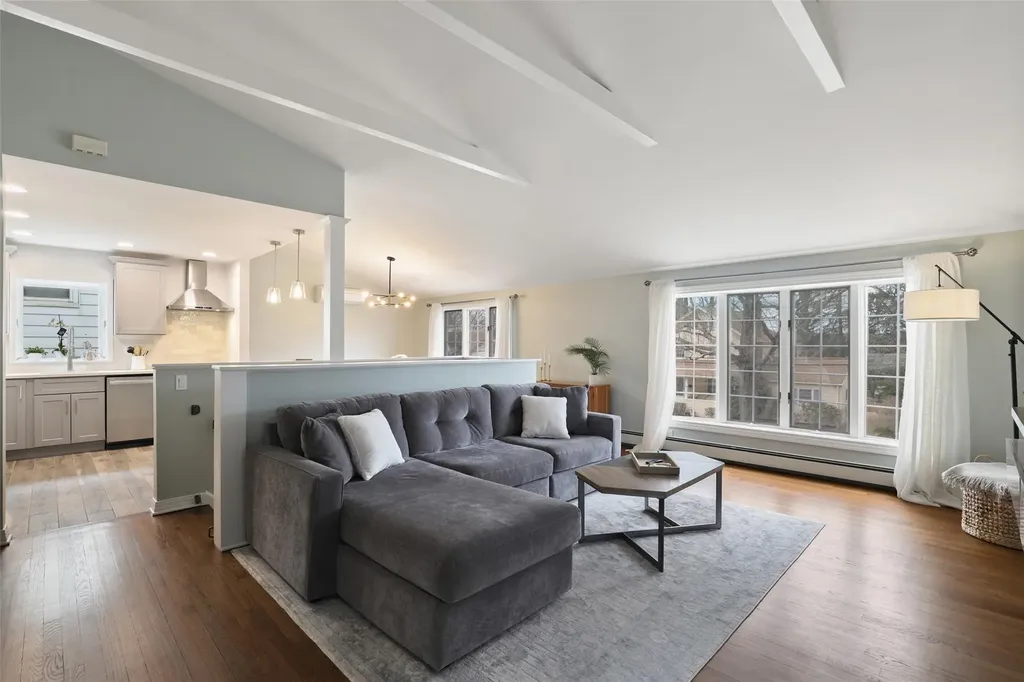 31 Leonard Street Mount Kisco NY 10549