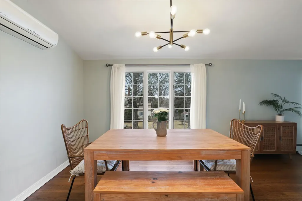 31 Leonard Street Mount Kisco NY 10549