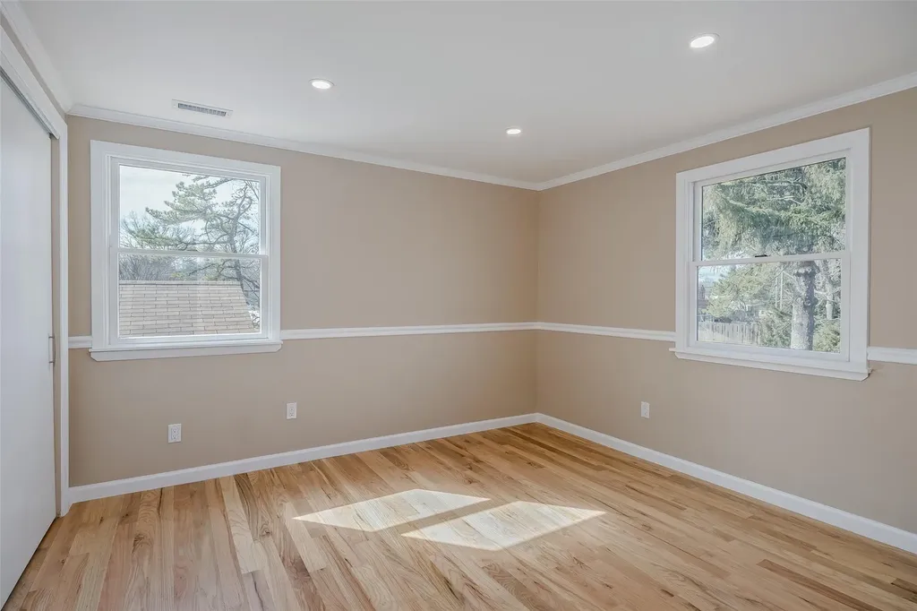 25 Wilmont Turn Coram NY 11727
