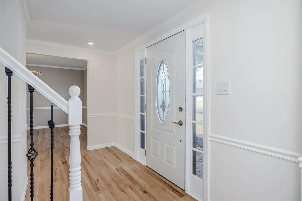 25 Wilmont Turn Coram NY 11727