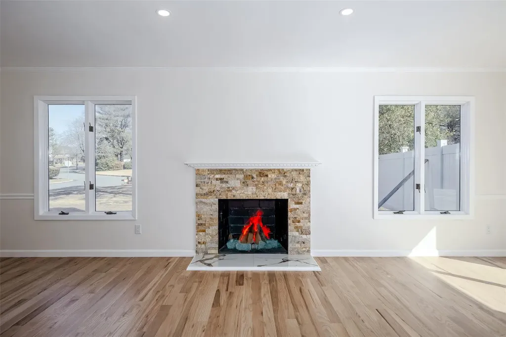 25 Wilmont Turn Coram NY 11727