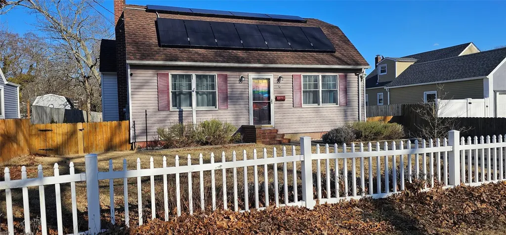 8 Bennett Avenue Patchogue NY 11772