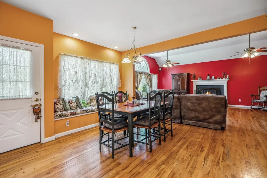 21 Moss Creek Lane East Patchogue NY 11772