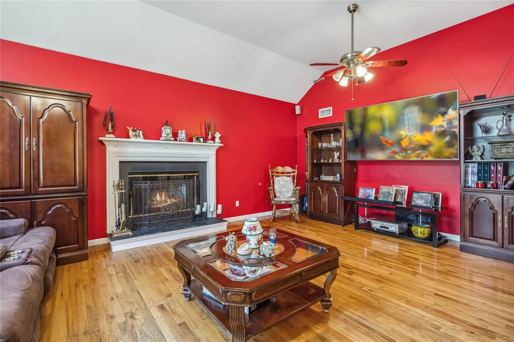 21 Moss Creek Lane East Patchogue NY 11772