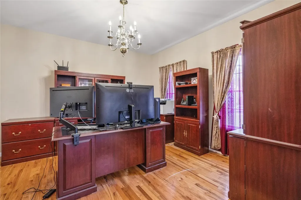 21 Moss Creek Lane East Patchogue NY 11772