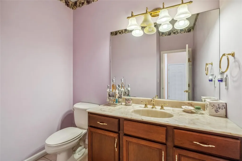 21 Moss Creek Lane East Patchogue NY 11772
