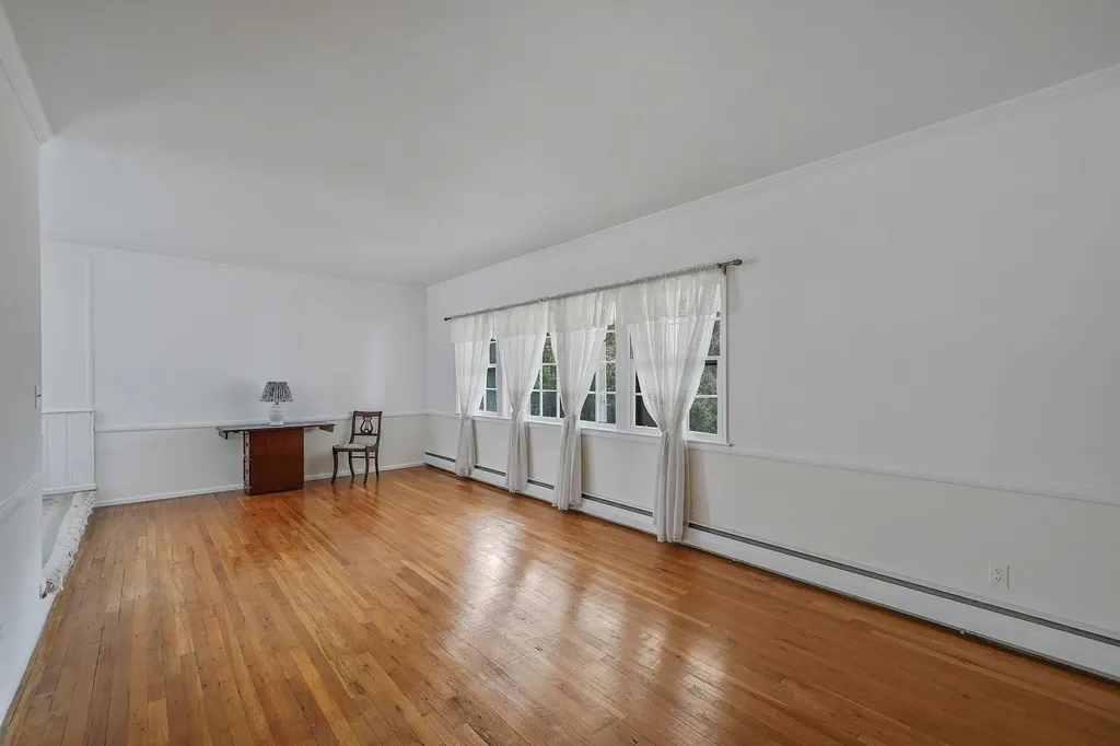 10 Beacon Hill Drive Stony Brook NY 11790