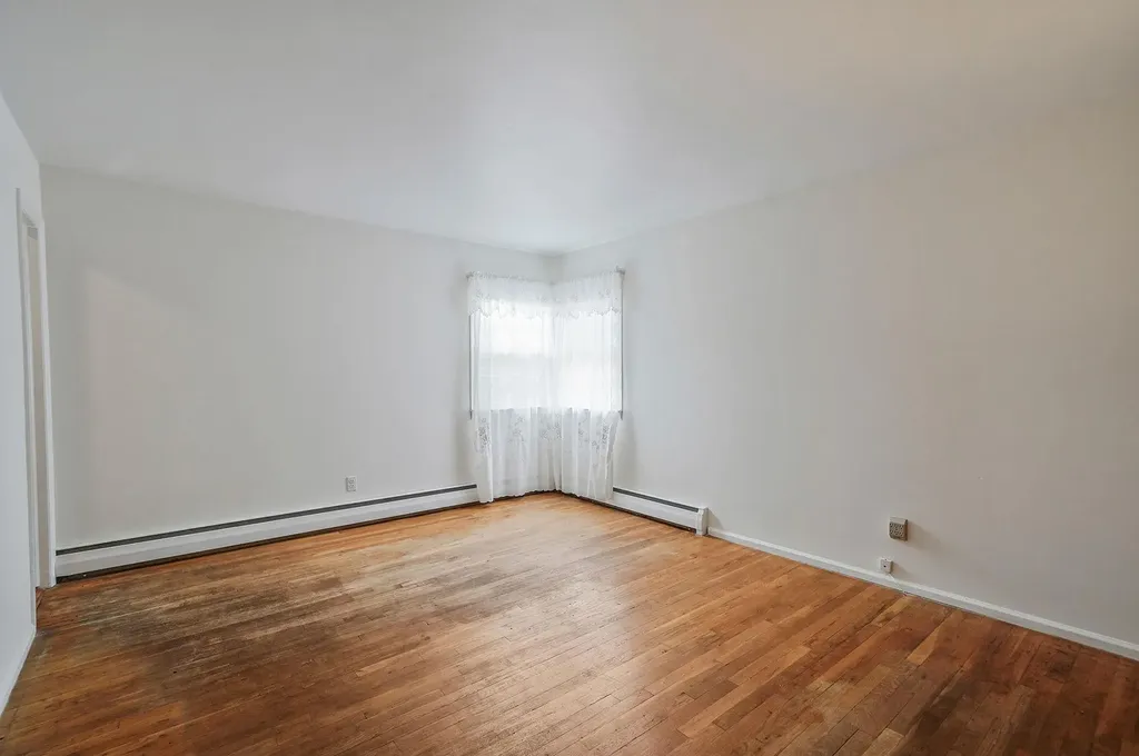 10 Beacon Hill Drive Stony Brook NY 11790