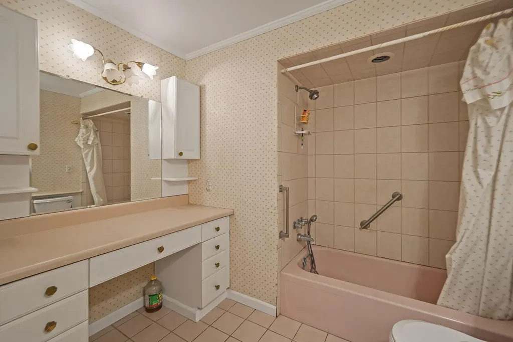10 Beacon Hill Drive Stony Brook NY 11790