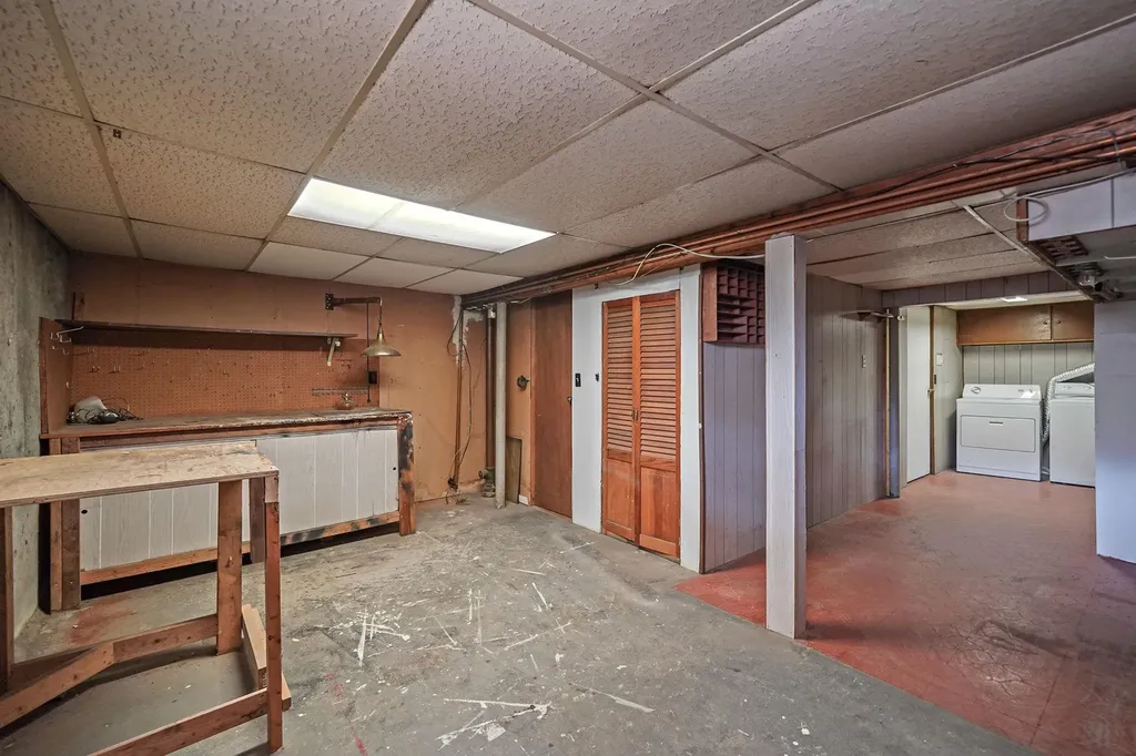 10 Beacon Hill Drive Stony Brook NY 11790