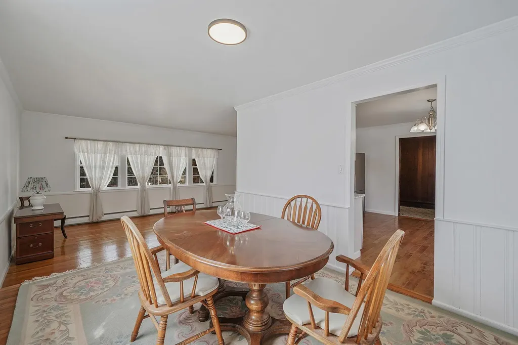 10 Beacon Hill Drive Stony Brook NY 11790