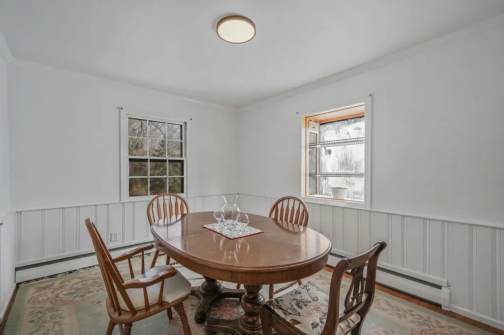 10 Beacon Hill Drive Stony Brook NY 11790
