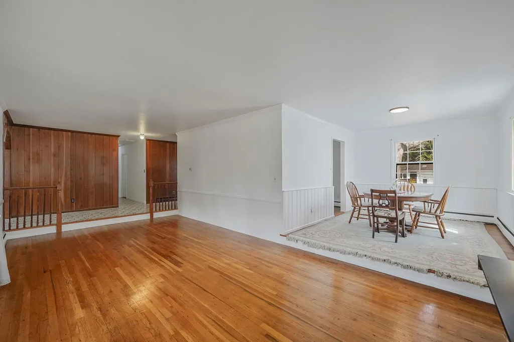10 Beacon Hill Drive Stony Brook NY 11790