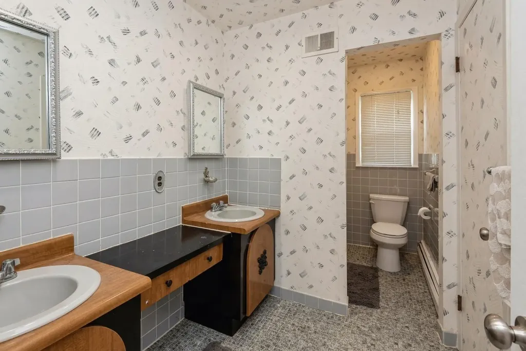 26 Bayberry Road Lawrence NY 11559