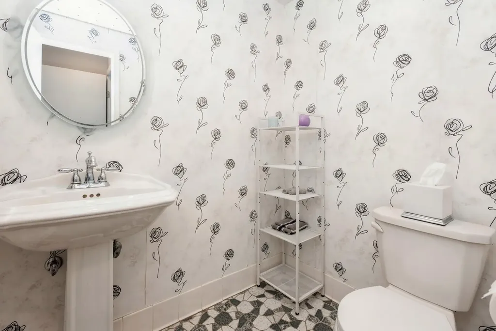 26 Bayberry Road Lawrence NY 11559