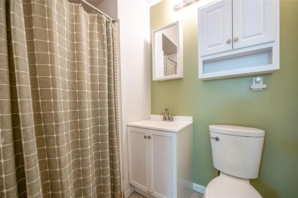 485 Route 109 West Babylon NY 11704