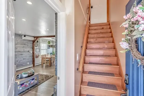 433 S 7th Street Lindenhurst NY 11757