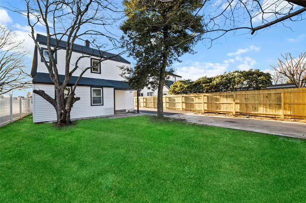 50 Cameron Avenue Hempstead NY 11550
