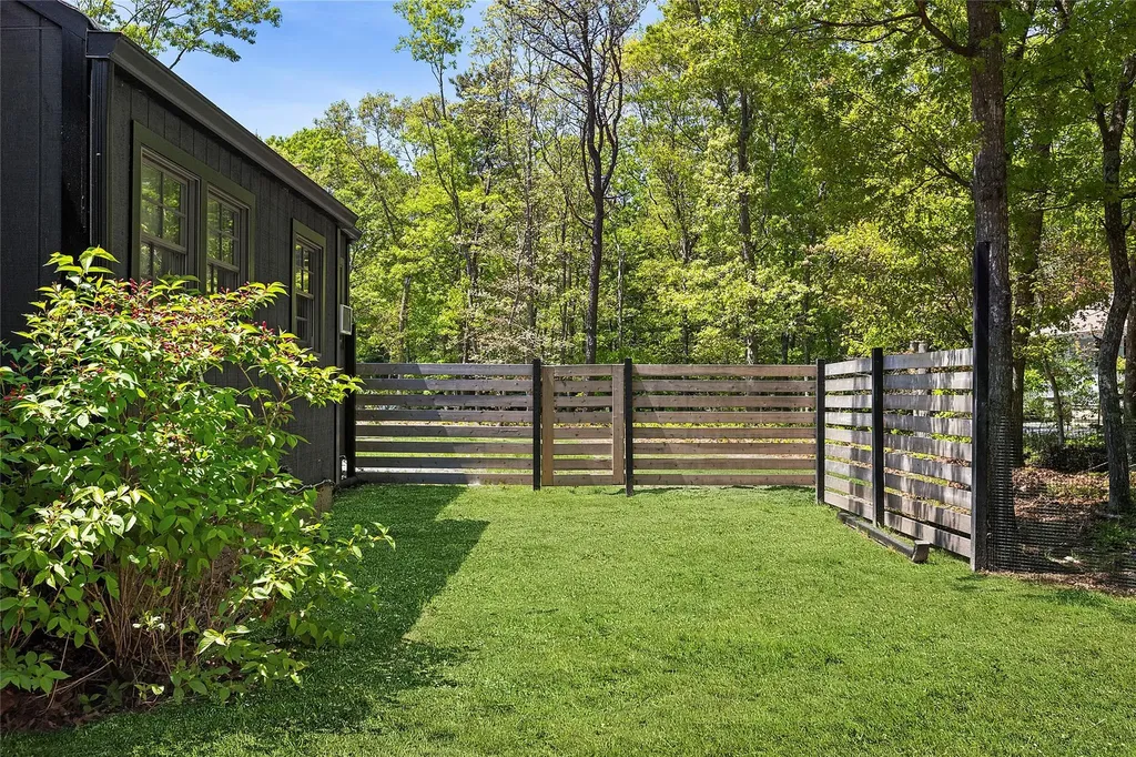 12 N Quarter Road Westhampton NY 11977