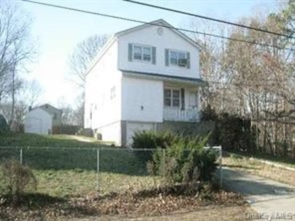 64 Bullard Street Brookhaven NY 11950