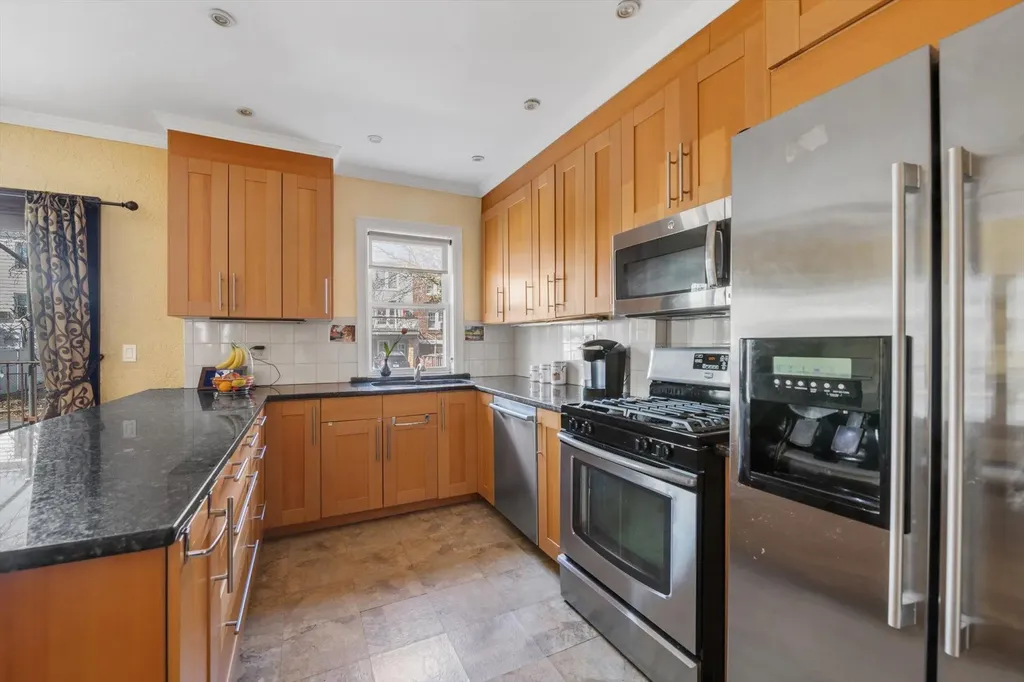 2545 Westervelt Avenue Bronx NY 10469