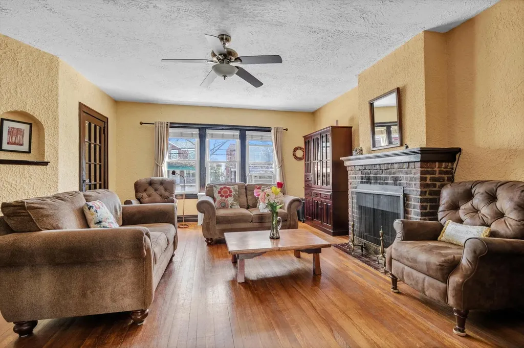 2545 Westervelt Avenue Bronx NY 10469