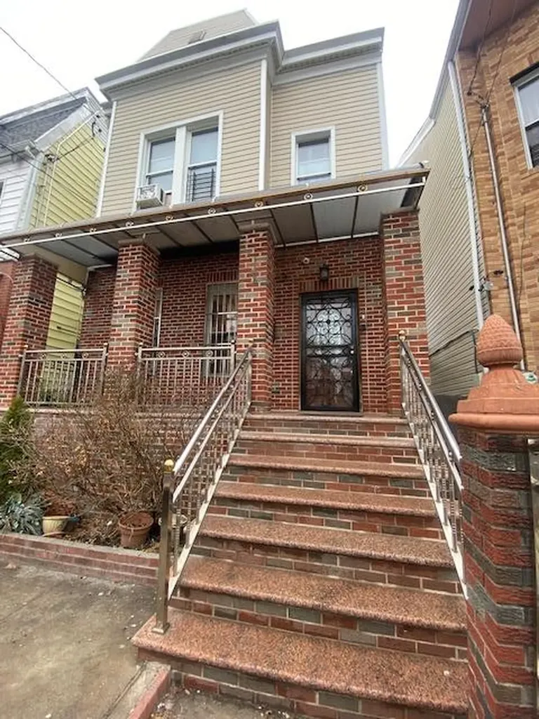 168 Warwick Street Brooklyn NY 11207