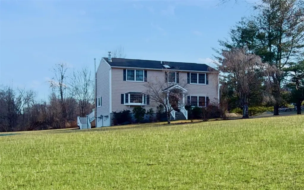 33 Ridgebury Road Brewster NY 10509