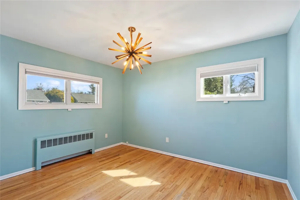 6 Georgia Lane Plainview NY 11803