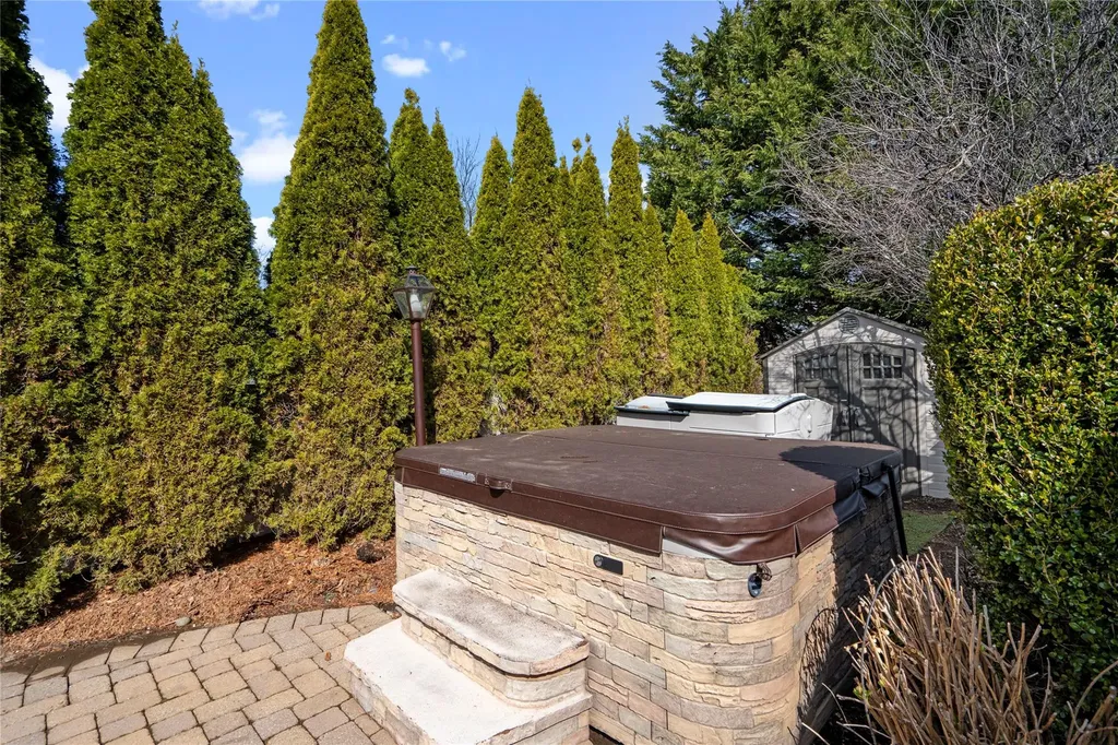 6 Georgia Lane Plainview NY 11803
