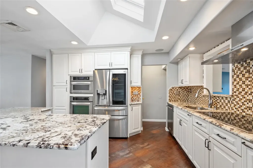 6 Georgia Lane Plainview NY 11803