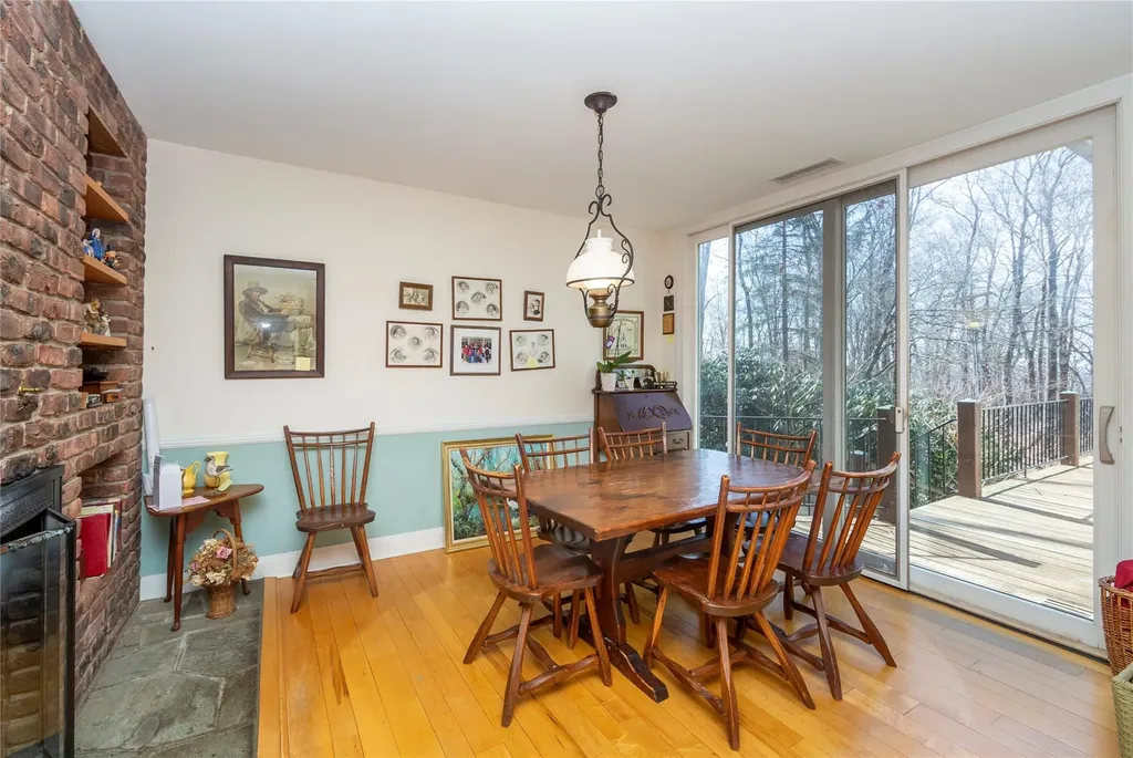 12 Berry Lane Pawling NY 12564