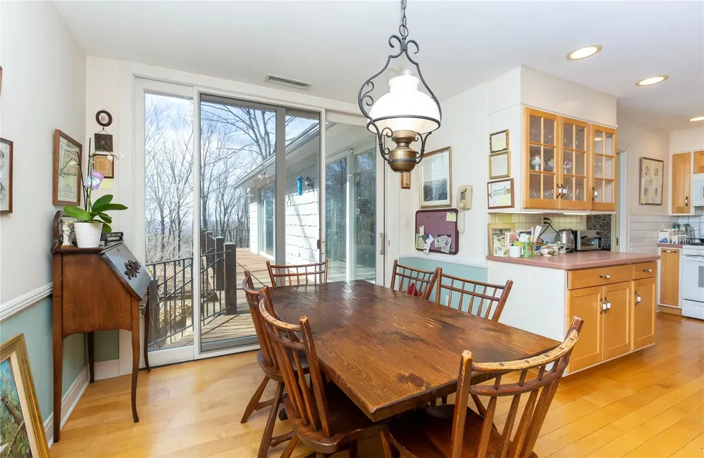 12 Berry Lane Pawling NY 12564