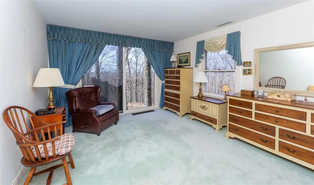 12 Berry Lane Pawling NY 12564