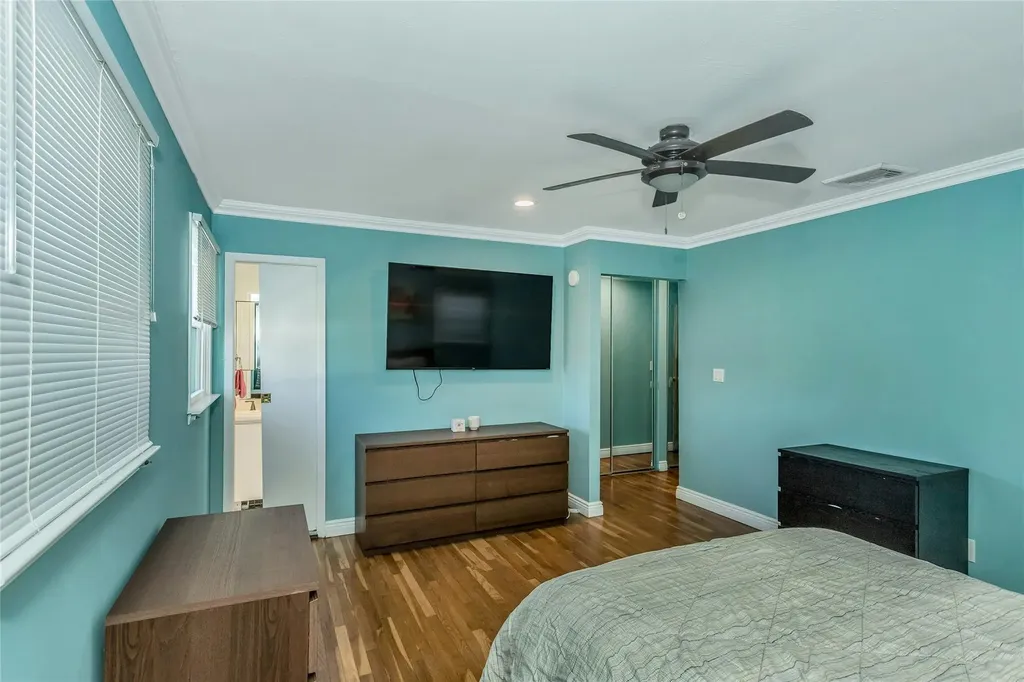 5 Myron Road Plainview NY 11803