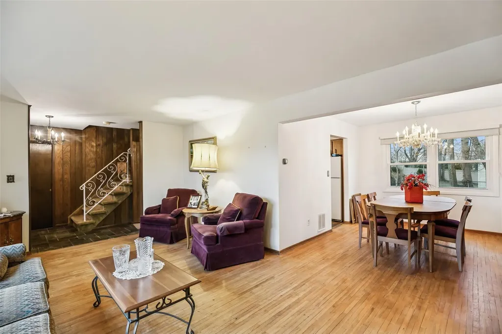 1 Spencer Way Kings Park NY 11754