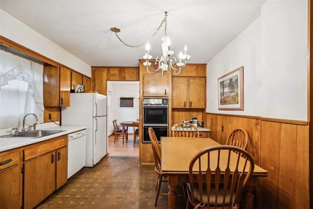 1 Spencer Way Kings Park NY 11754