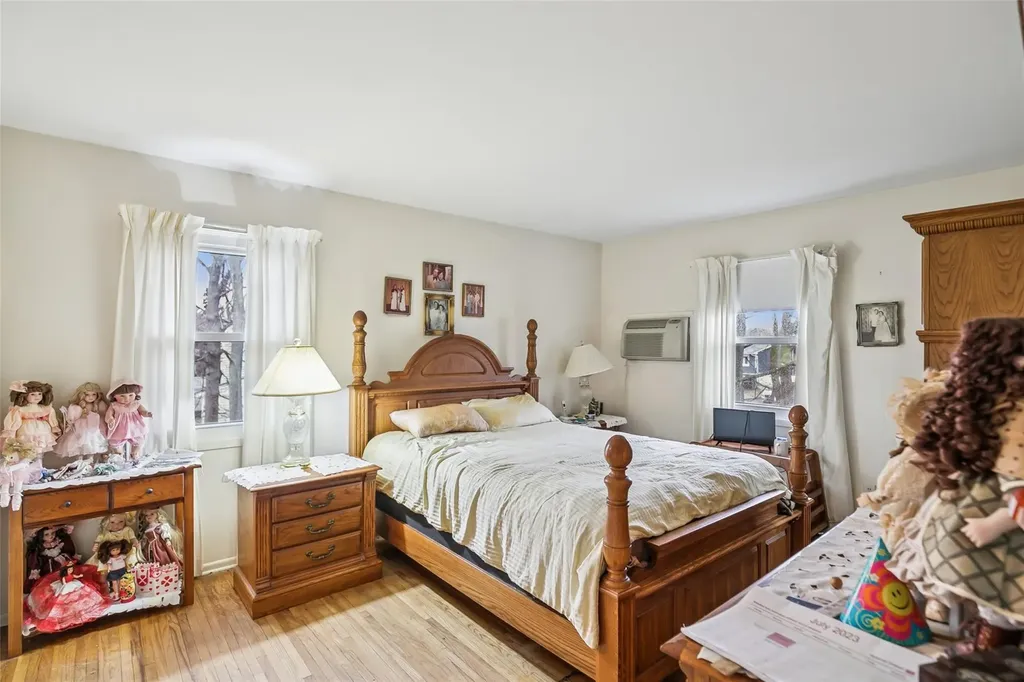 1 Spencer Way Kings Park NY 11754