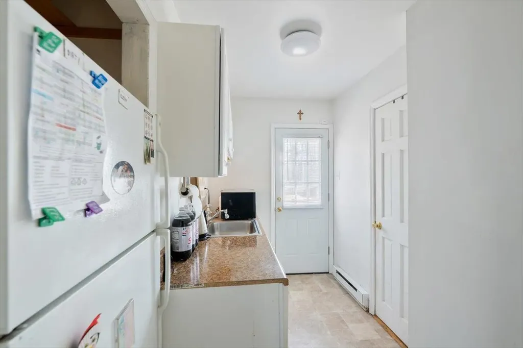 43 Floyd Road N Shirley NY 11967