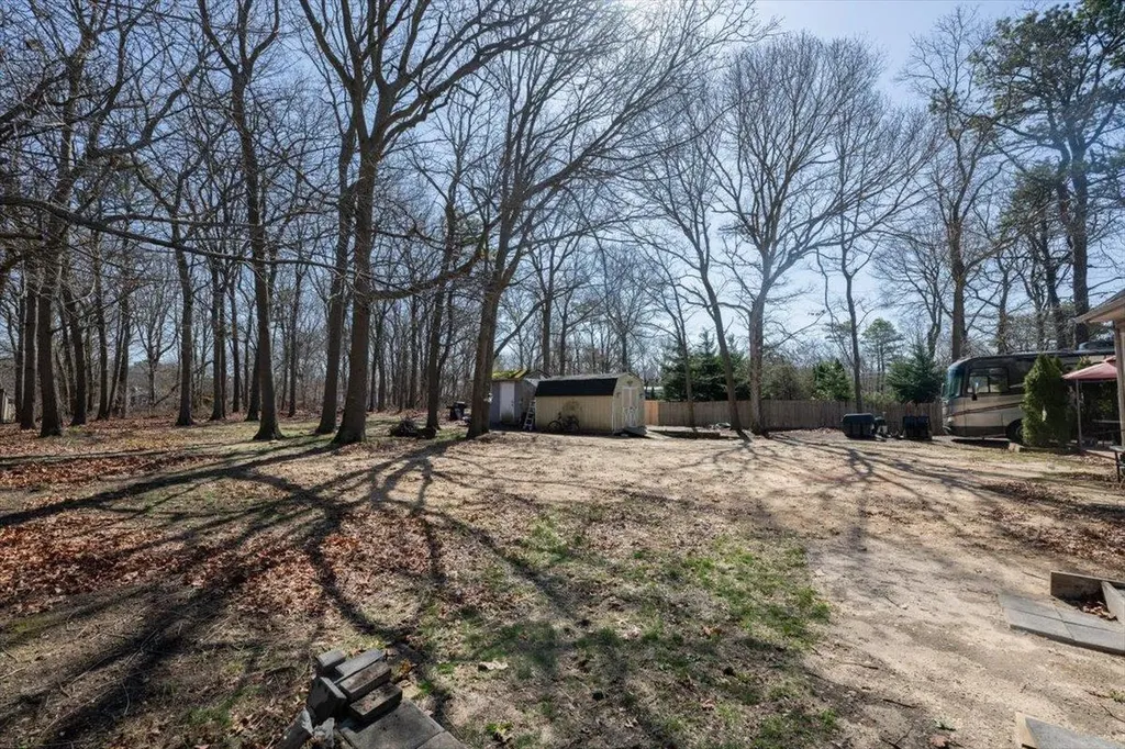 43 Floyd Road N Shirley NY 11967