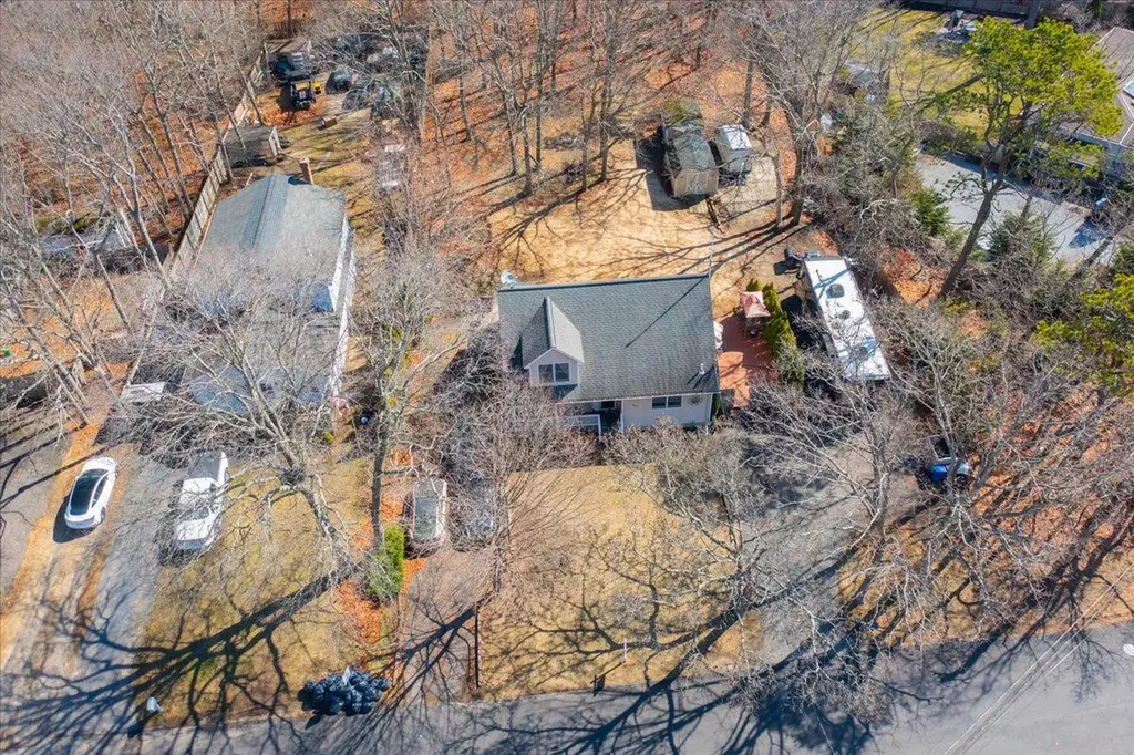43 Floyd Road N Shirley NY 11967