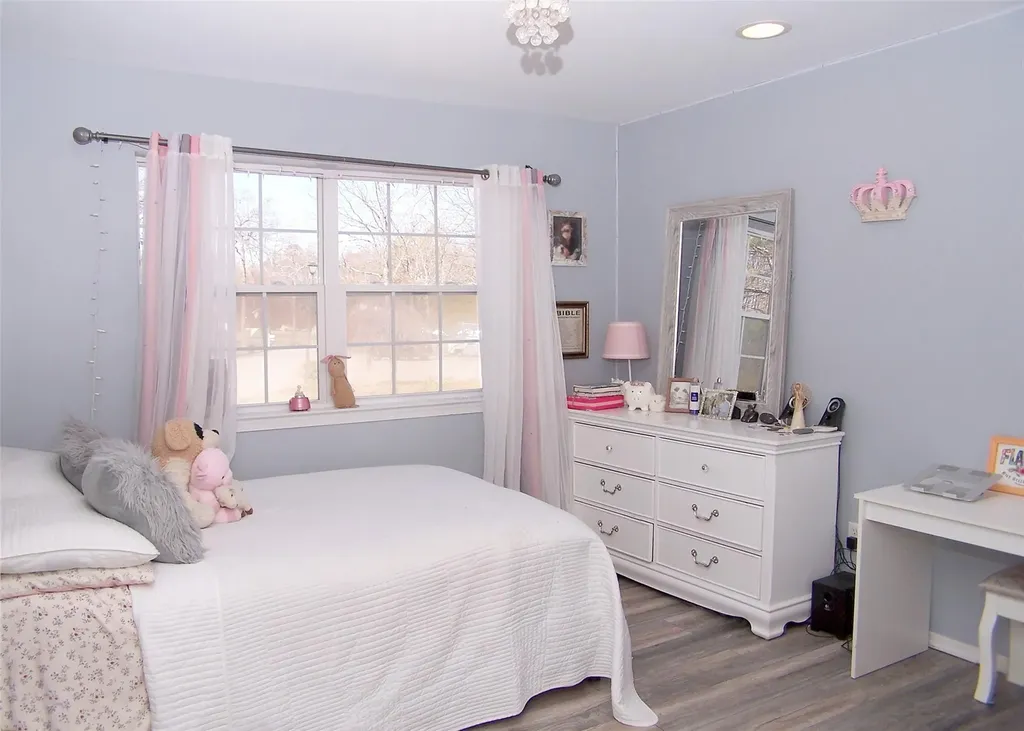 11 Doral Lane Yaphank NY 11980